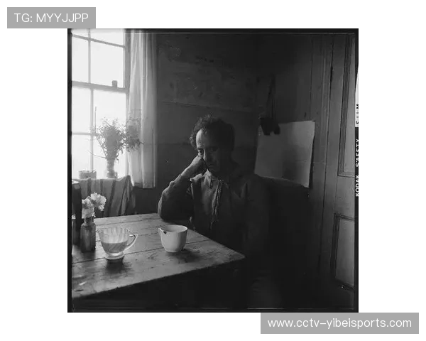 罗伯特・惠特克谈戳眼危害:足以瞬间改变一场比赛,必须处理